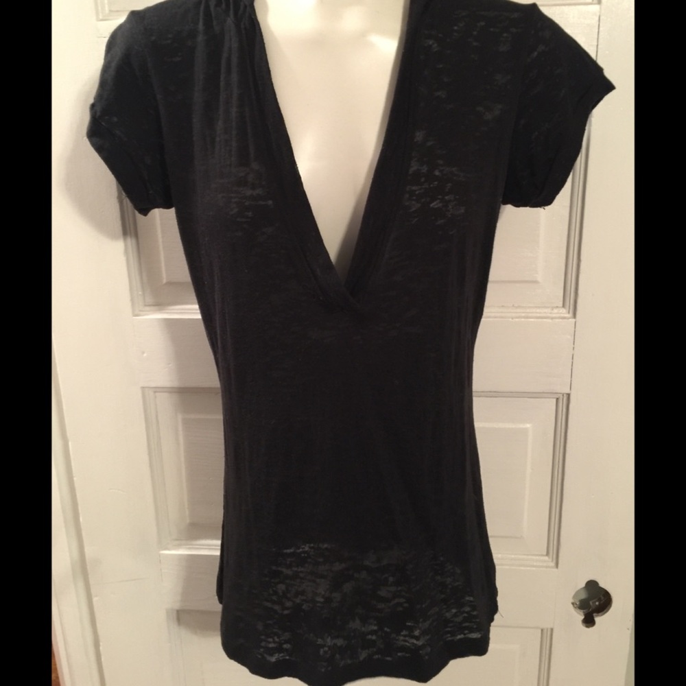 Black hooded T